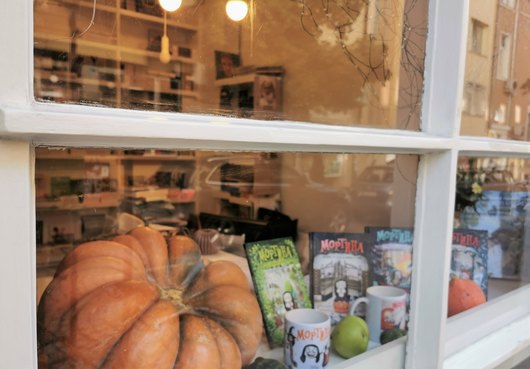 Двоен празник на книжарница КИБЕА, дарове за читателите